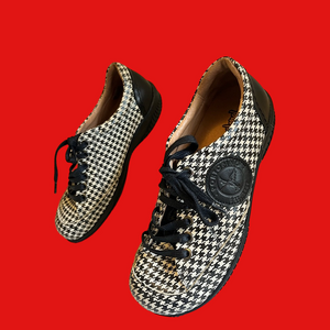 PORTOFINO black and off-white houndstooth lace-up shoes with black detailing 😍